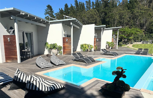 A Riverbed Guesthouse