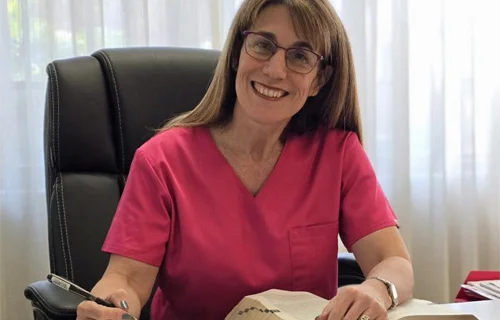 Dr Tania Blake - Homeopath and Iridologist